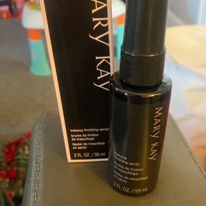 Mary Kay finishing spray